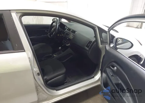 2016 Kia Rio Lx z USA, uszkodzony, nr VIN KNADM4A38G6633758